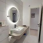 Hector Luxury House