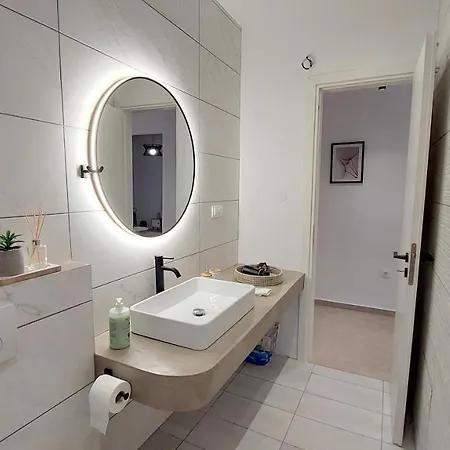 Hector Luxury House